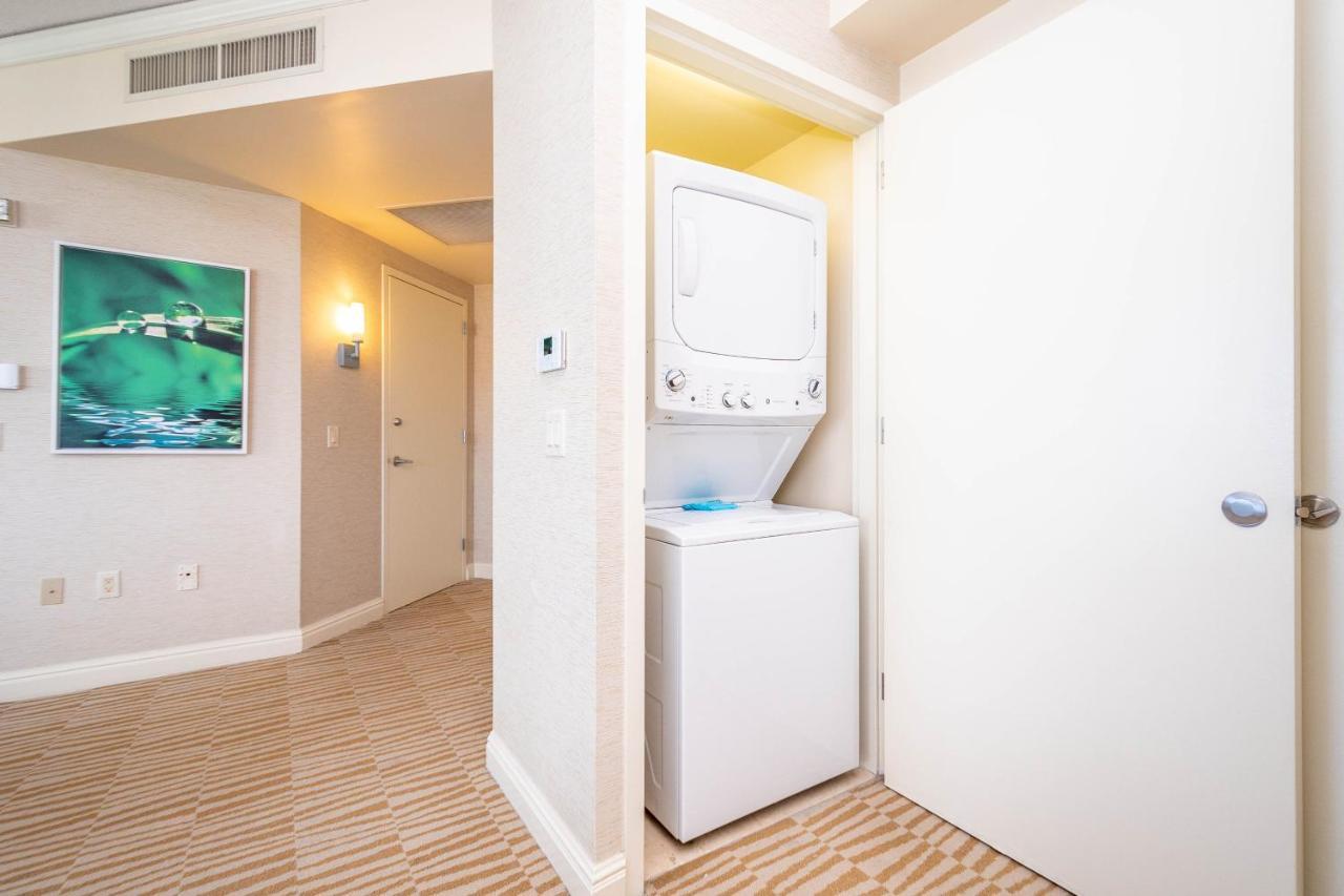 Trump Intl 2 Bedroom Apartment 1600 Sqf Ocean And Bay View Sunny Isles Beach Kültér fotó