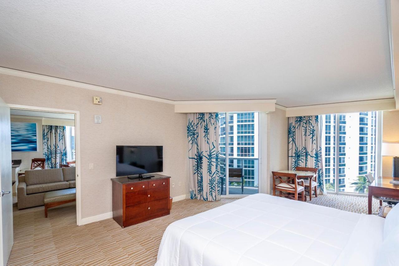 Trump Intl 2 Bedroom Apartment 1600 Sqf Ocean And Bay View Sunny Isles Beach Kültér fotó